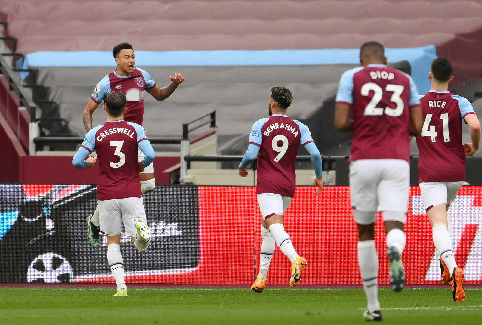 在与法国的 在与法国的